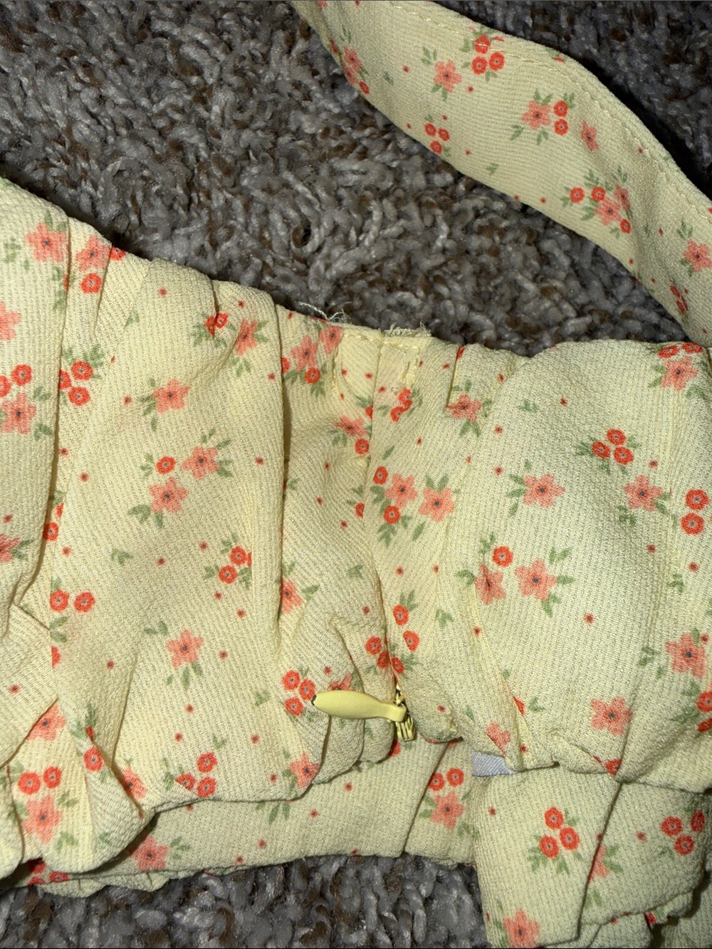 Princess Polly Pale Yellow Floral Ruched Crop Top - Picture 5 of 7
